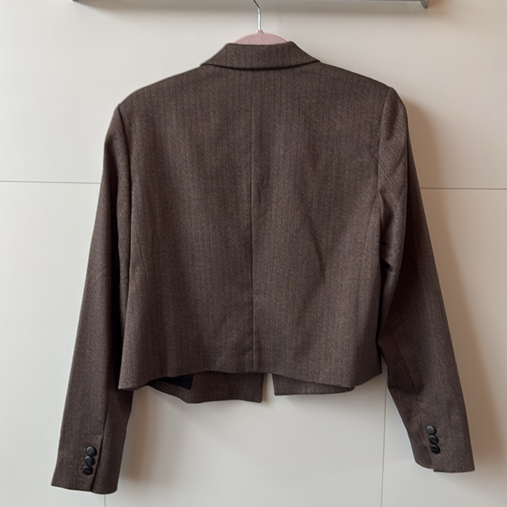 Cropped Blazer - Picture 2 of 3